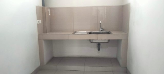 Toilet & Wastafel — foto 6