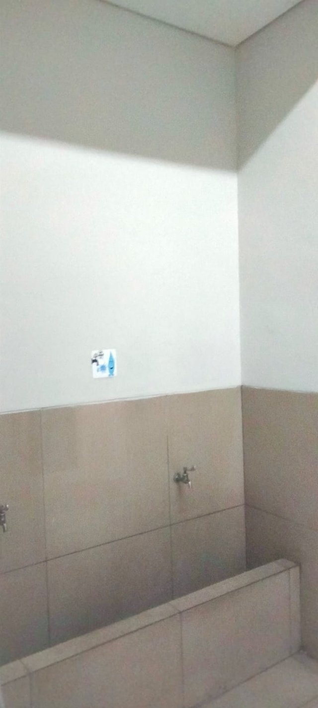 Toilet & Wastafel — foto 10